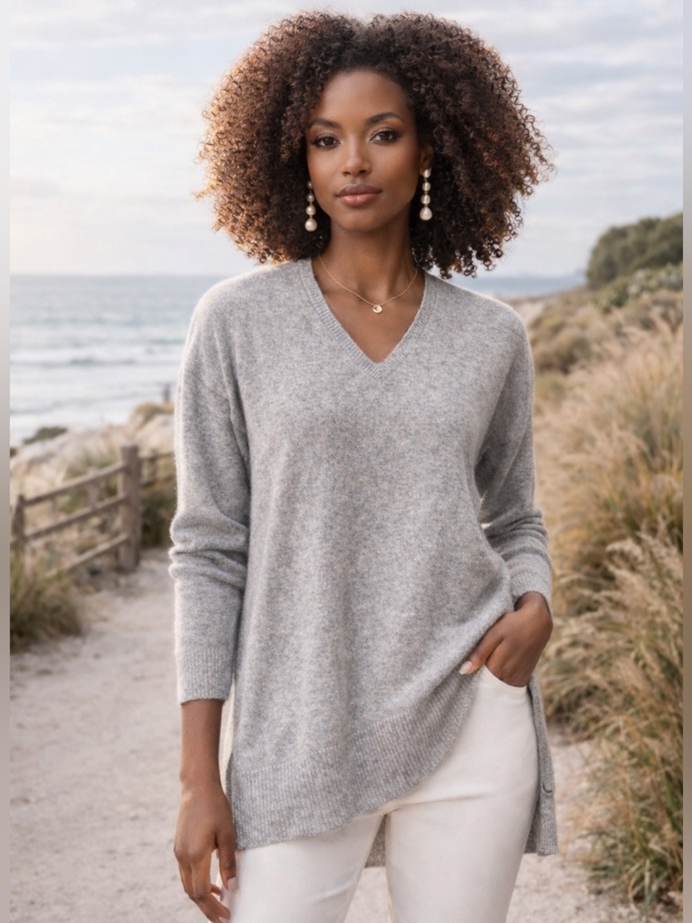 Antonio Melani Gray 100% Cashmere V-Neck Sweater Small High Low Hem Soft Luxe